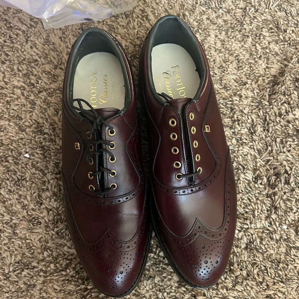 FootJoy Brown Oxford Shoes with Classic Design